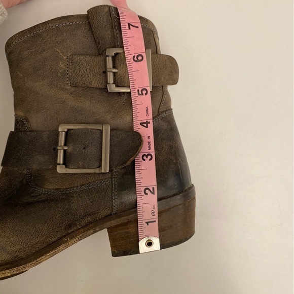 Seychelles || Castanets Moto Boots in Grey Taupe Ankle Booties Buckles 7 - Picture 6 of 12